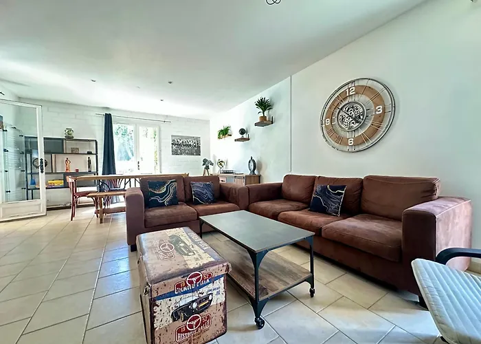 Furgy - Climatisation Et Parking Вилла